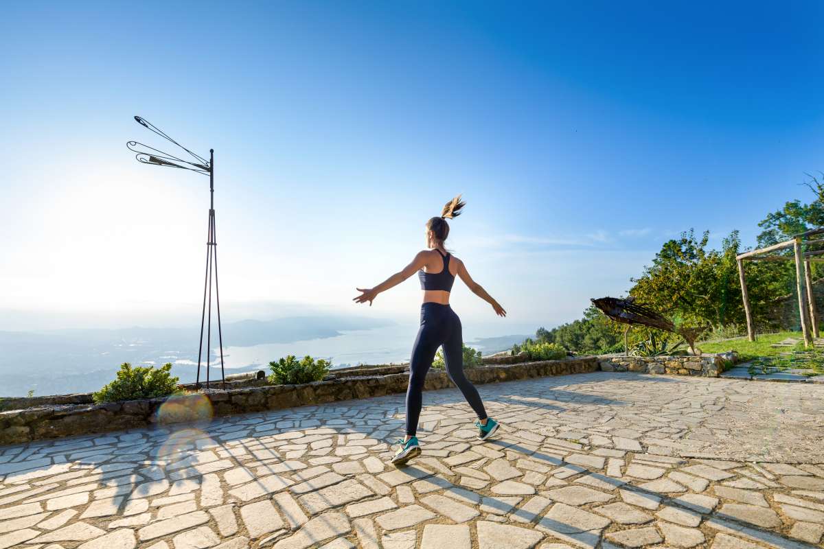 Are you Born an Athlete? Peak time and Caffeine Metabolism